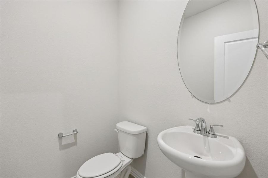 Furnished interior view inside a new home in Southridge - Signature Series, McKinney (Image 10). Furnished interior view inside a new home in Southridge - Signature Series, McKinney (Image 10).