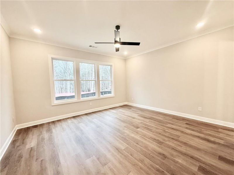 Spacious, unfurnished interior of a new home in , Waleska (Image 13).