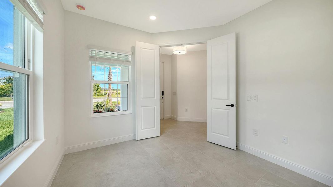 Spacious, unfurnished interior of a new home in Palmera Real Estate and Homes for Sale in Venice, FL - Neal Communities, Venice (Image 35). Spacious, unfurnished interior of a new home in Palmera Real Estate and Homes for Sale in Venice, FL - Neal Communities, Venice (Image 35).