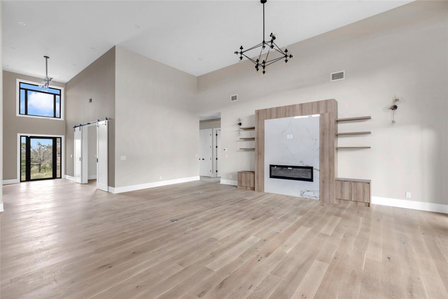 LIVING ROOM LIVING ROOM