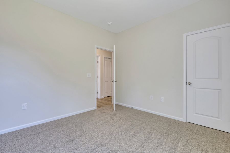 Hampton – Bedroom 3 with Closet Hampton – Bedroom 3 with Closet