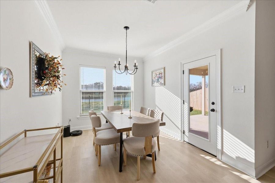 Furnished interior view inside a new home in , Orange (Image 18).