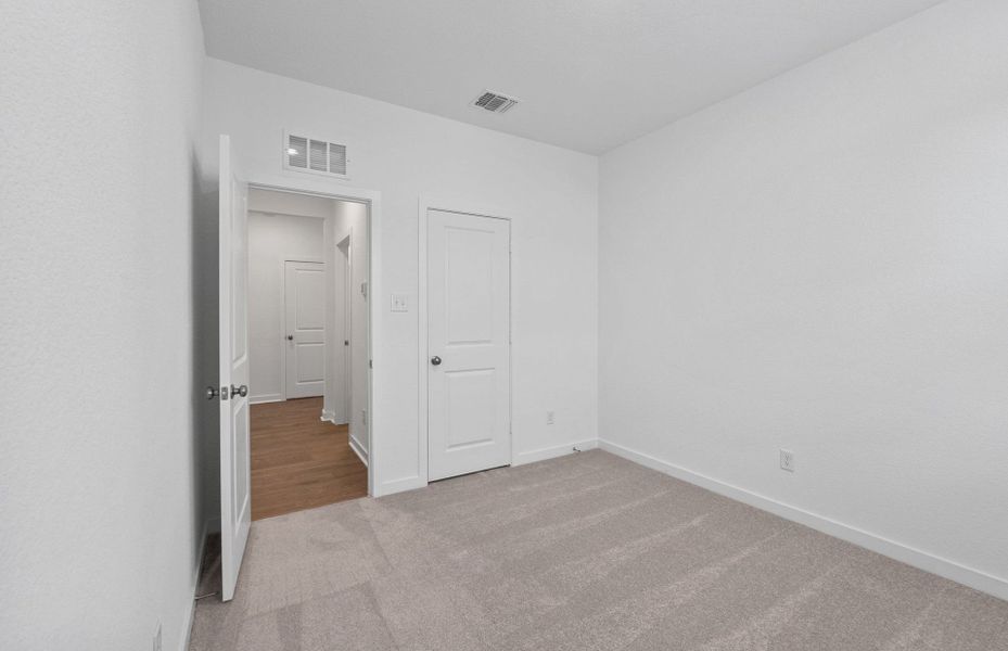 Spacious, unfurnished interior of a new home in Sonterra, Jarrell (Image 33). Spacious, unfurnished interior of a new home in Sonterra, Jarrell (Image 33).