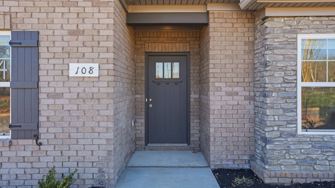 Exterior details and patio area of a home in Sagewood, Tullahoma (Image 3).