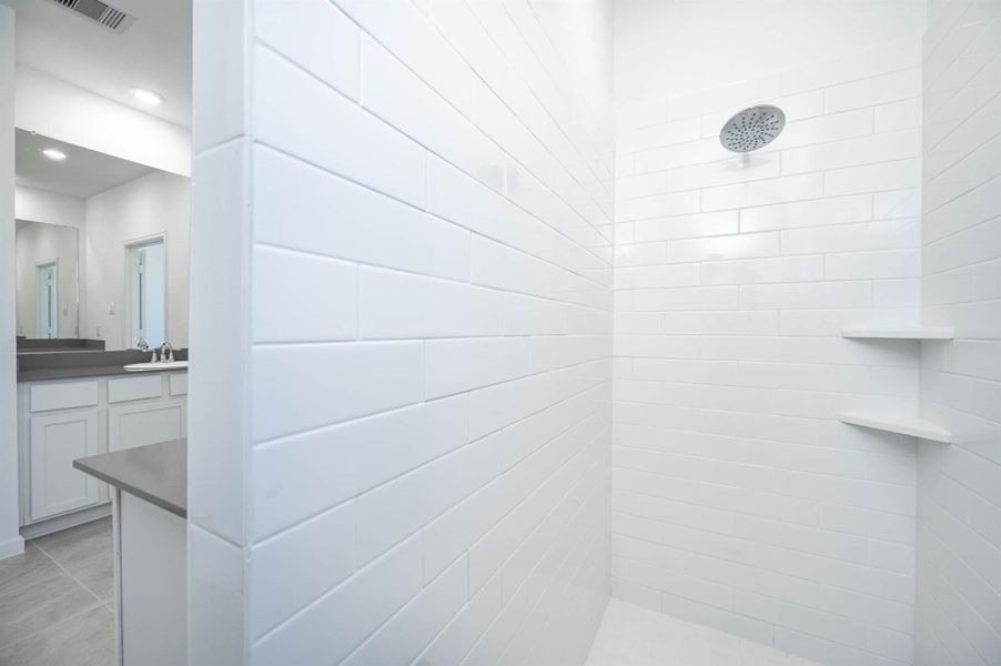 Image 4 of a home in .