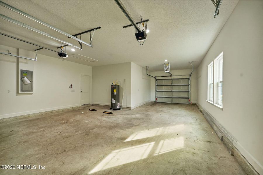 Image 33 of a home in .