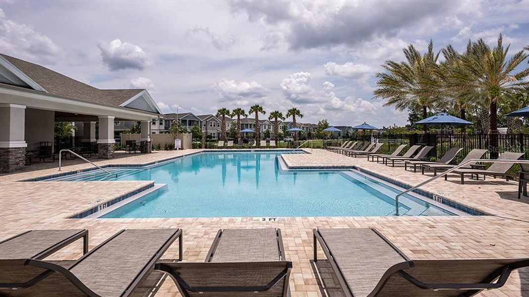 Community amenities in Harvest at Ovation, Winter Garden (Image 15).