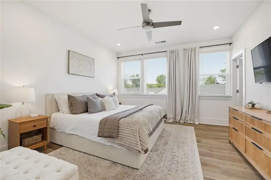 Furnished interior view inside a new home in Park Vue, Atlanta (Image 14).