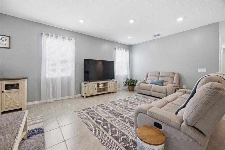 Furnished interior view inside a new home in JB Ranch, Ocala (Image 18).