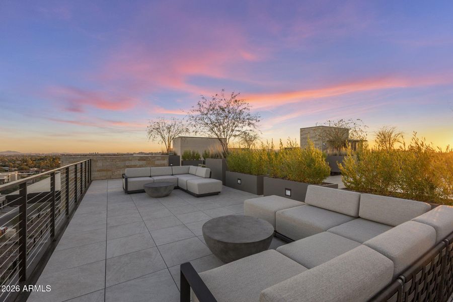 4849 N CAMELBACK RIDGE DR B108