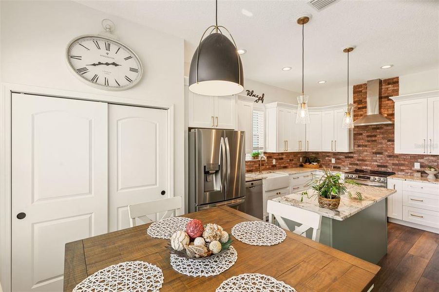 Furnished interior view inside a new home in , Plant City (Image 6).