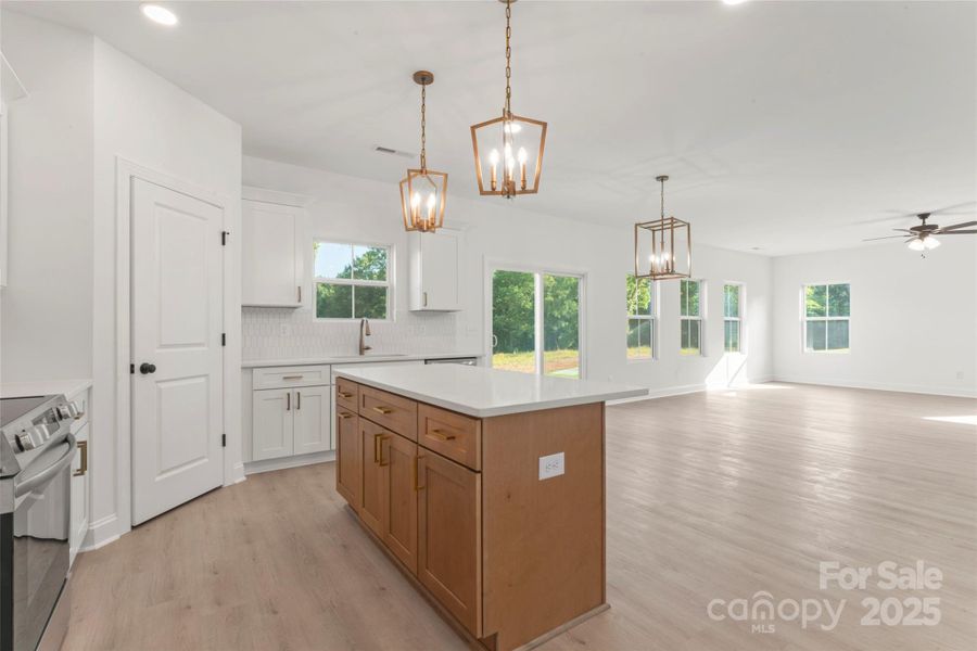 Furnished interior view inside a new home in , Harrisburg (Image 4).