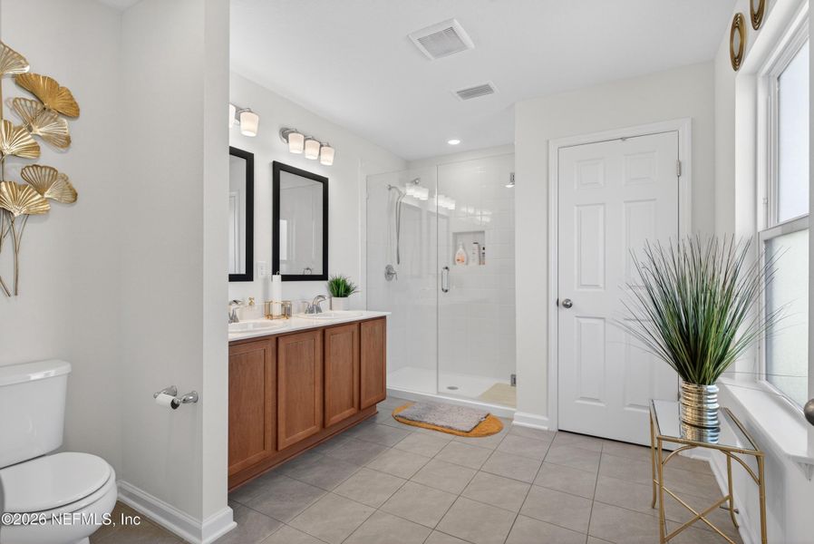 Furnished interior view inside a new home in , Jacksonville (Image 19).