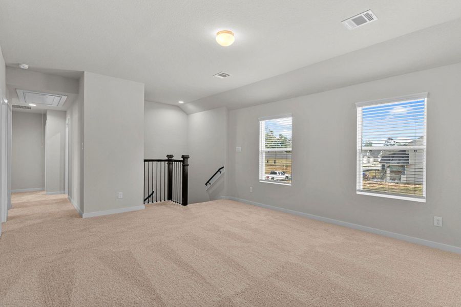 Spacious, unfurnished interior of a new home in Cypresswood Landing, Humble (Image 18).