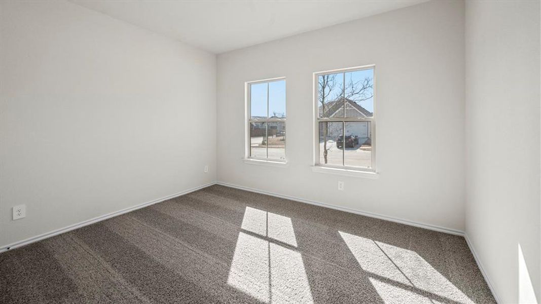Spacious, unfurnished interior of a new home in Enclave at Pecan Creek, Providence Village (Image 19).