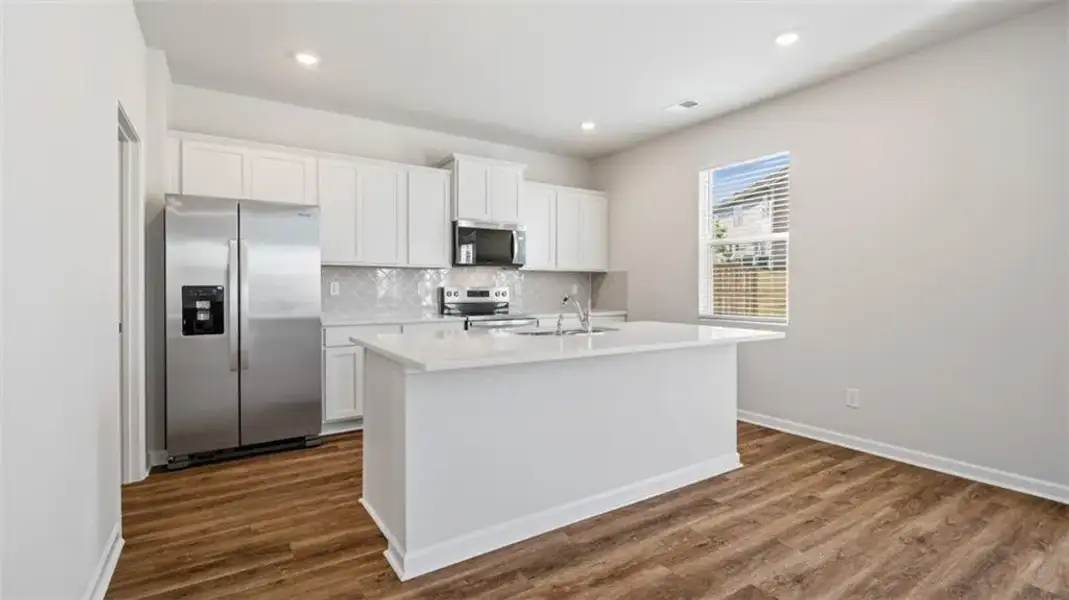 Furnished interior view inside a new home in Poplar Preserve, Newnan (Image 7).