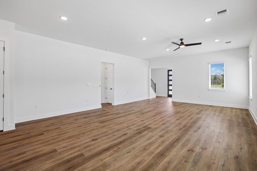 Spacious, unfurnished interior of a new home in Easton Park, Austin (Image 32). Spacious, unfurnished interior of a new home in Easton Park, Austin (Image 32).