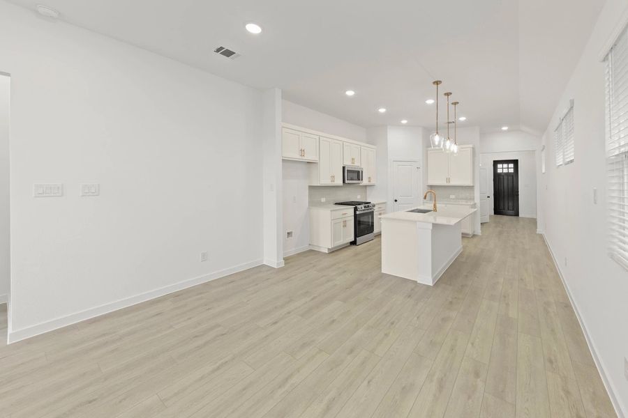 Open Kitchen-Dining Room Open Kitchen-Dining Room
