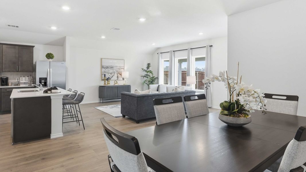 Furnished interior view inside a new home in Blaire Lake, Tyler (Image 12).