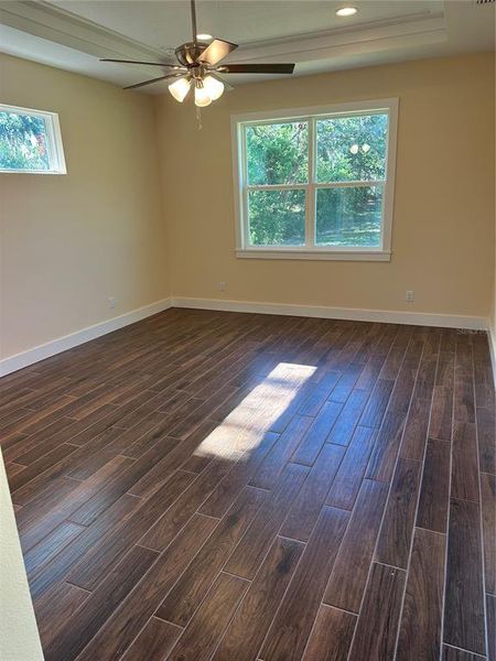 Spacious, unfurnished interior of a new home in , Valrico (Image 19).