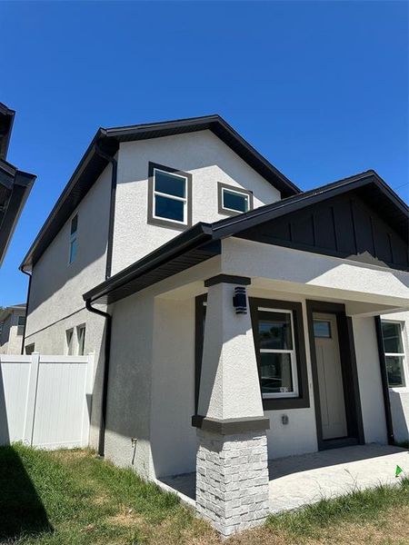 Image 18 of a home in .