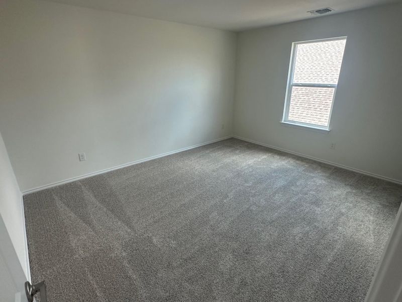 Spacious, unfurnished interior of a new home in Salerno - Classic Collection, Round Rock (Image 25).