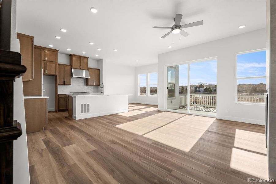 Spacious, unfurnished interior of a new home in Trailside at Cottonwood Creek, Colorado Springs (Image 20). Spacious, unfurnished interior of a new home in Trailside at Cottonwood Creek, Colorado Springs (Image 20).