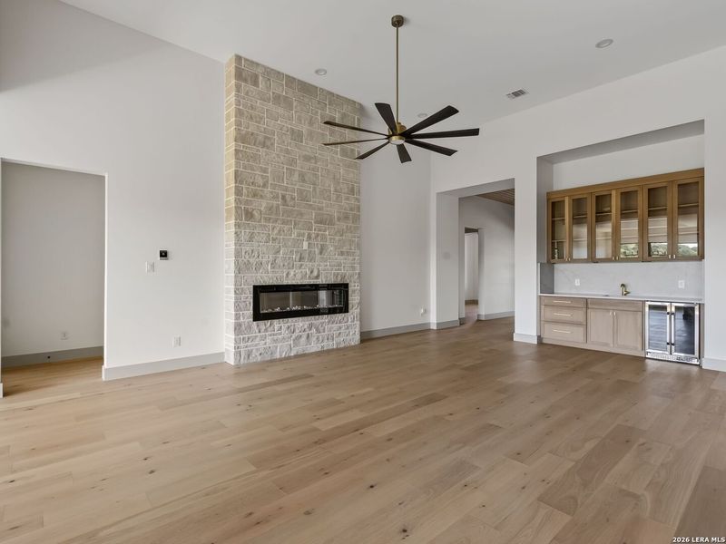 Spacious, unfurnished interior of a new home in , Boerne (Image 28).