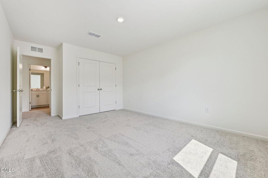 27-web-or-mls-Caspian Ct-S0104-027