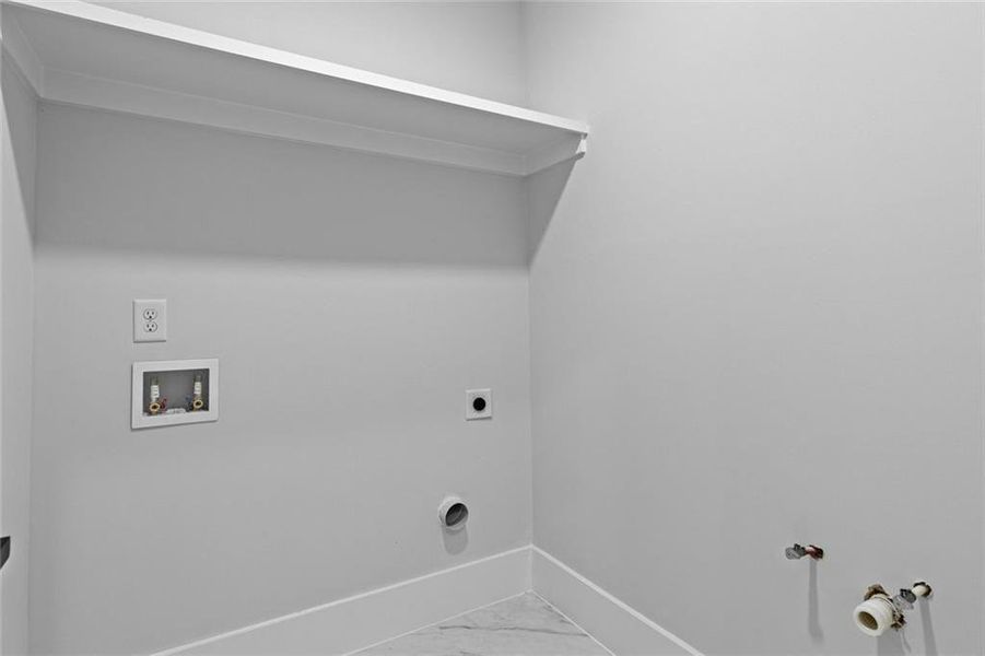 Spacious, unfurnished interior of a new home in , Loganville (Image 73).