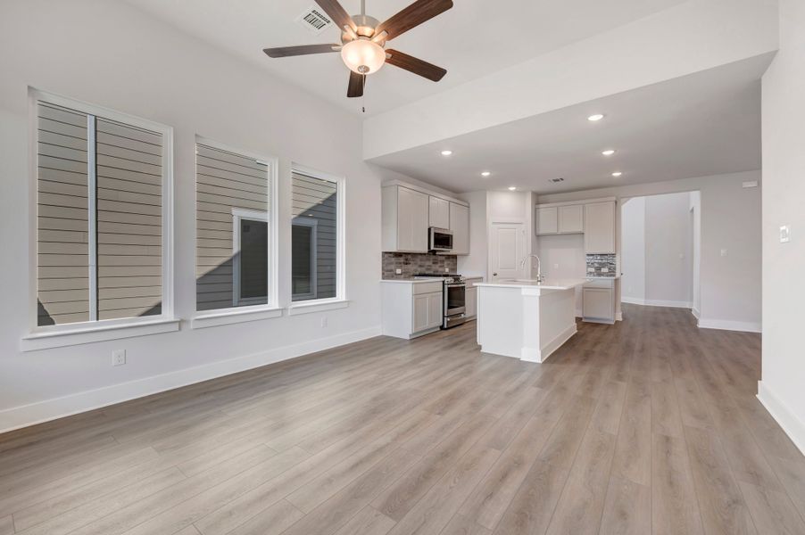 Spacious, unfurnished interior of a new home in The Meadows, Denton (Image 12).