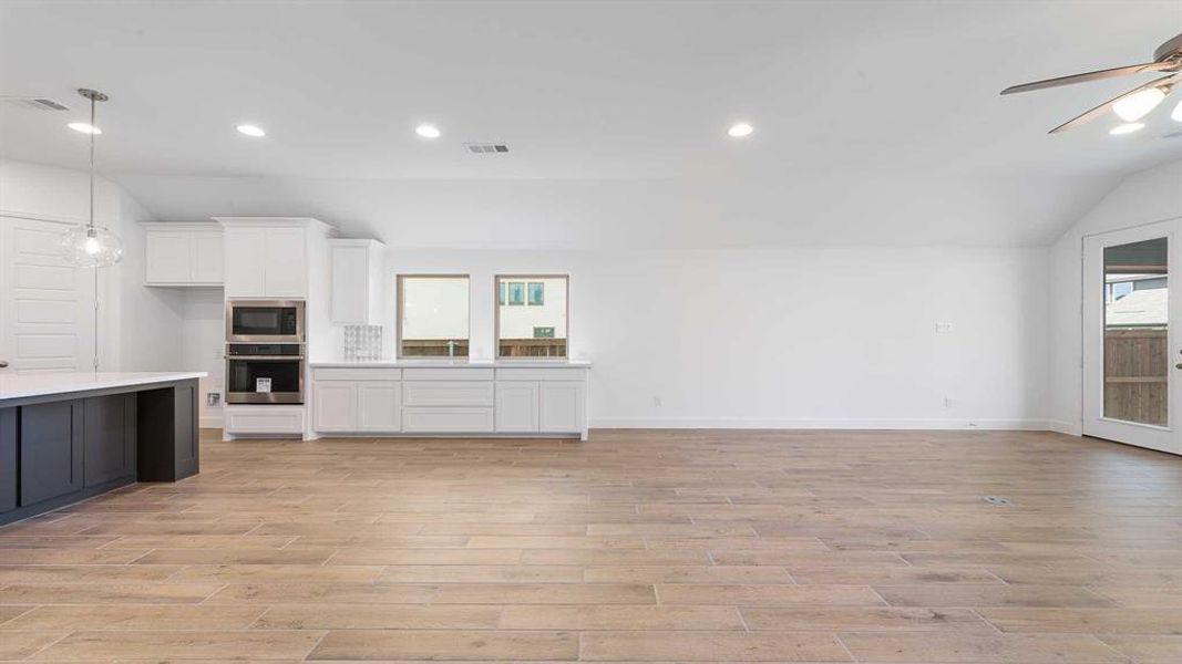 Spacious, unfurnished interior of a new home in North Sky 55', Celina (Image 9).