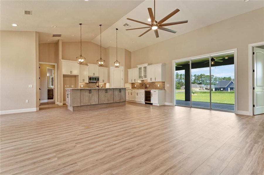 Spacious, unfurnished interior of a new home in , Dunnellon (Image 20). Spacious, unfurnished interior of a new home in , Dunnellon (Image 20).