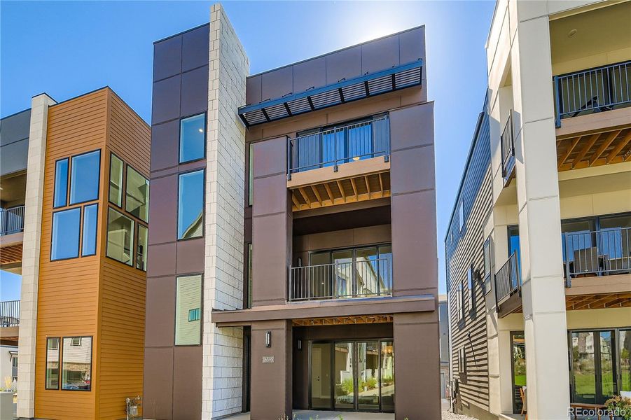 Condo located in Broomfield, CO showcasing its design and architecture (Image 5). Condo located in Broomfield, CO showcasing its design and architecture (Image 5).