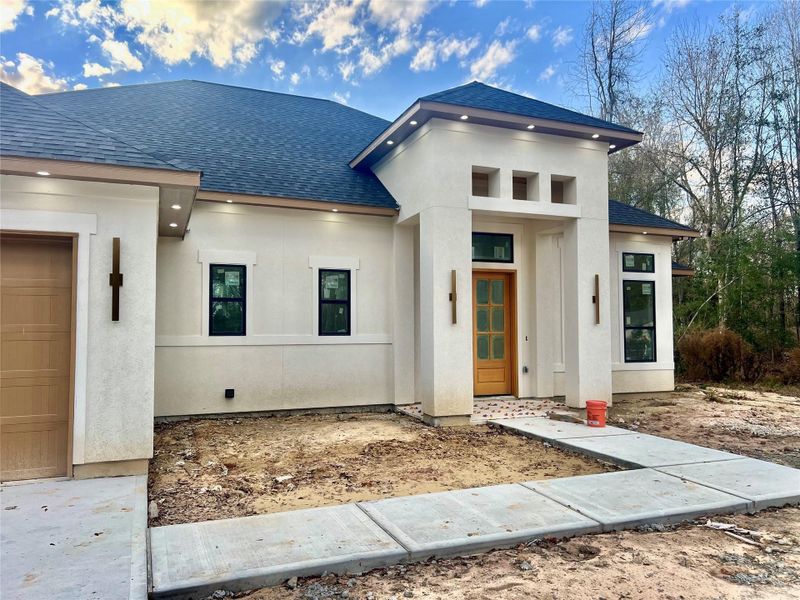 Exterior details and patio area of a home in , Dayton (Image 29).