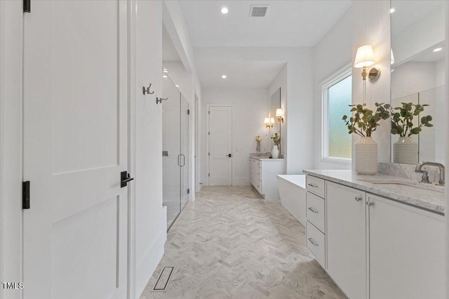 045-6844 Greystone Dr