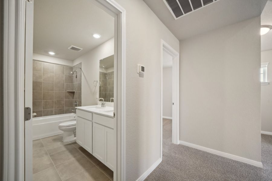 Guest bathroom in the Matador floorplan in the Meritage Homes community.