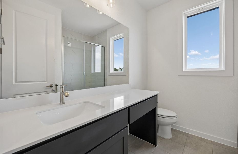 Furnished interior view inside a new home in Kuempel Farms, Pflugerville (Image 9).