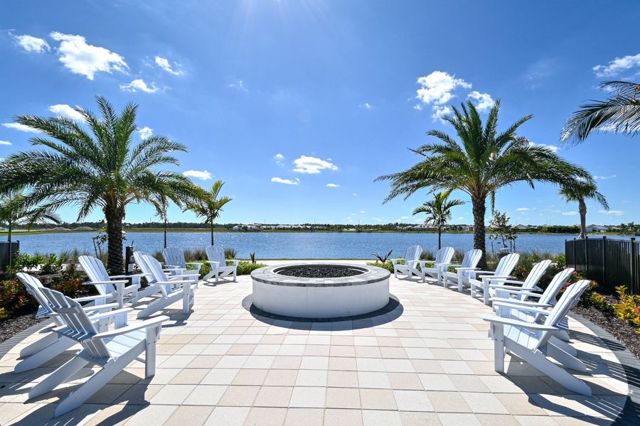 Community amenities associated with the Brilliance by Neal Communities in SkySail, Naples (Image 11).