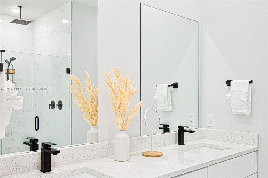 Furnished interior view inside a new home in , Cape Coral (Image 13).