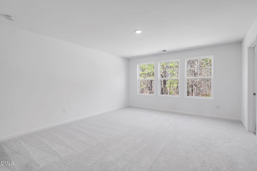 SUN_CaitlinCrossing_Pic_Chadwick-8