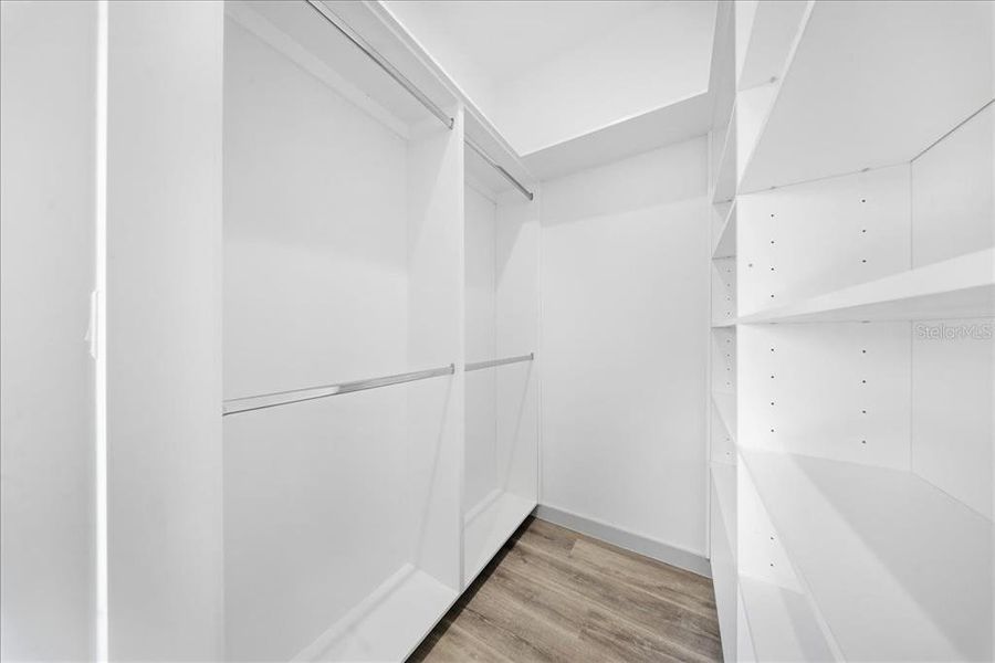 Spacious, unfurnished interior of a new home in , Lehigh Acres (Image 22).