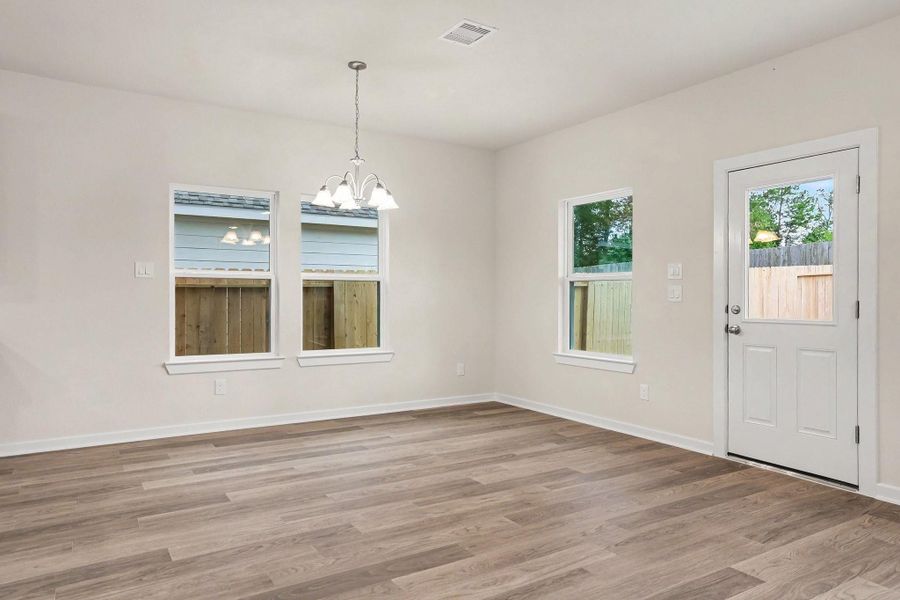 Spacious, unfurnished interior of a new home in Canyon Creek, Conroe (Image 17). Spacious, unfurnished interior of a new home in Canyon Creek, Conroe (Image 17).