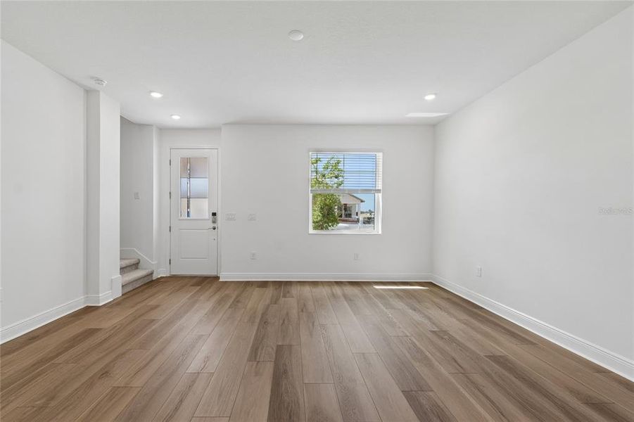Spacious, unfurnished interior of a new home in SeaFlower, Bradenton (Image 23).