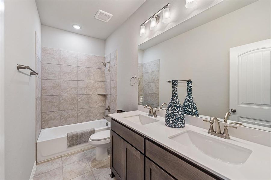 Furnished interior view inside a new home in Nash Estates, Tom Bean (Image 9).