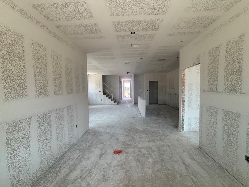 Spacious, unfurnished interior of a new home in Covered Bridge, Hutto (Image 24). Spacious, unfurnished interior of a new home in Covered Bridge, Hutto (Image 24).