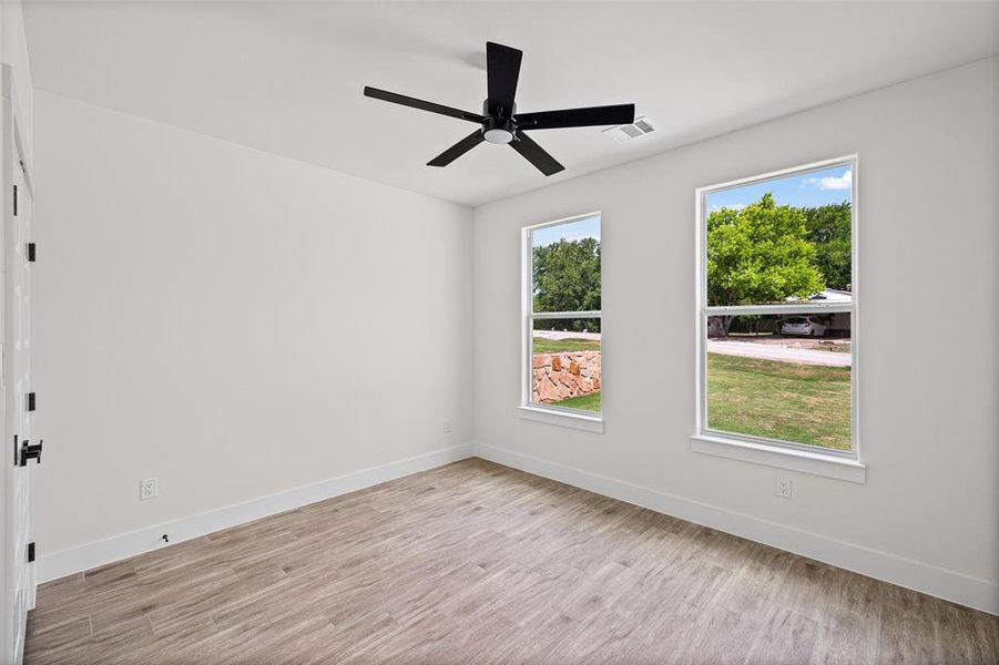 Spacious, unfurnished interior of a new home in , Granbury (Image 29). Spacious, unfurnished interior of a new home in , Granbury (Image 29).