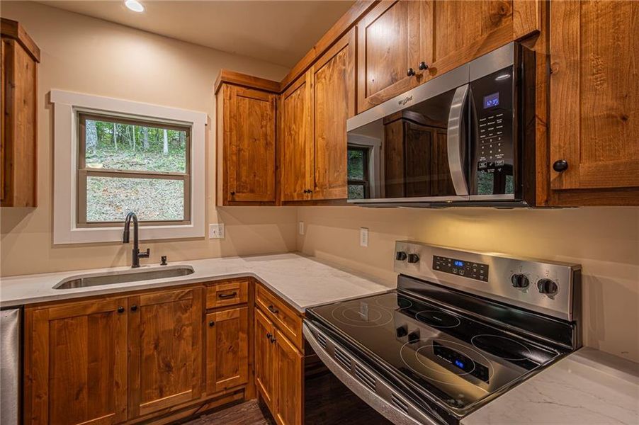 Close-up of interior finishes inside a home in , Dahlonega (Image 18).