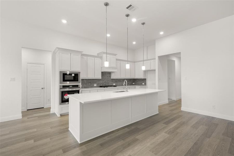 Furnished interior view inside a new home in Kentsdale Farms, DeSoto (Image 13).