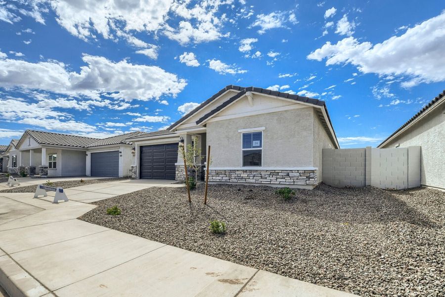 1,968sf New Home in Maricopa, AZ.  - Slide 3